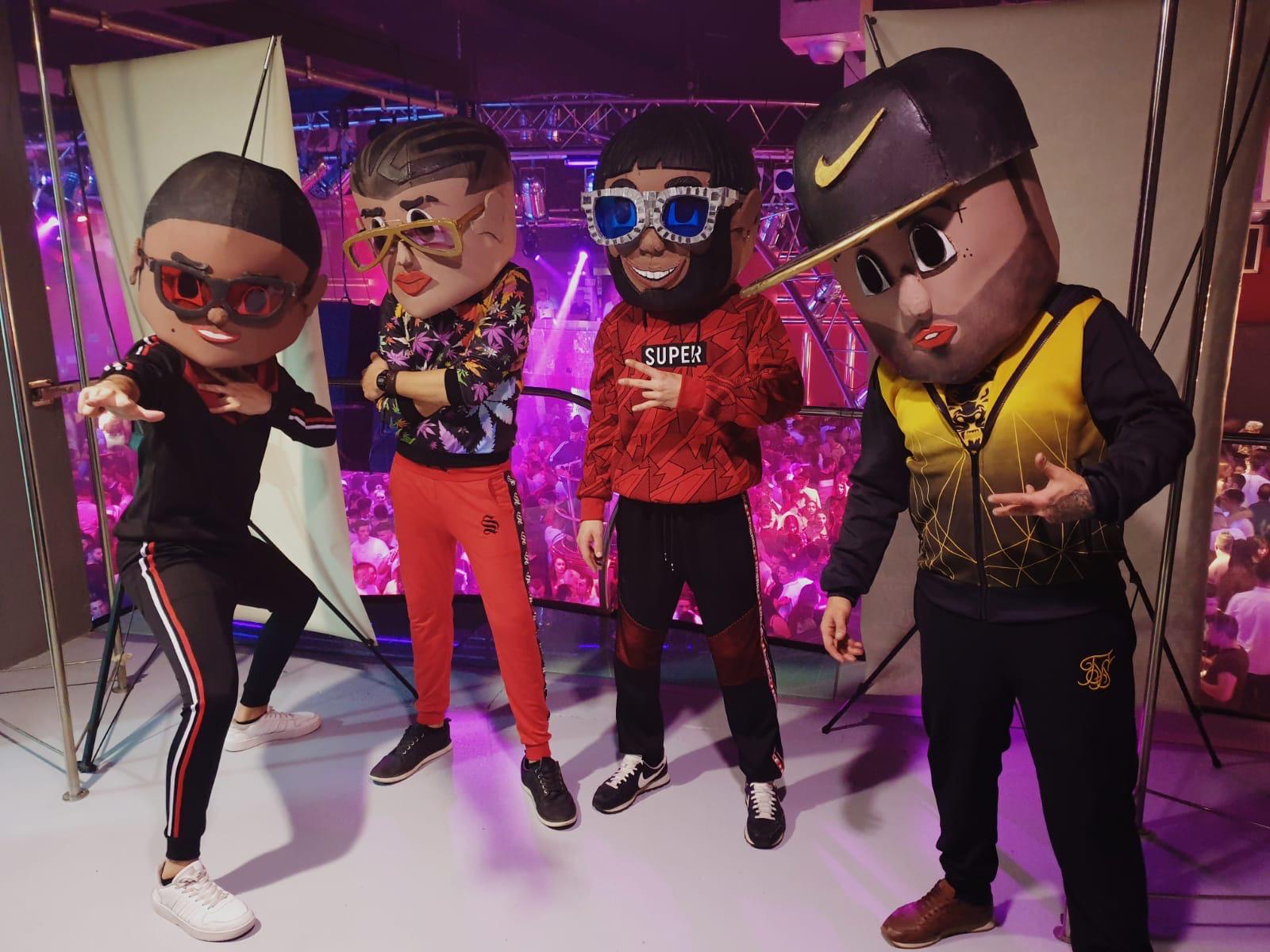 Fiesta y espectáculo — Hollywood Music Management